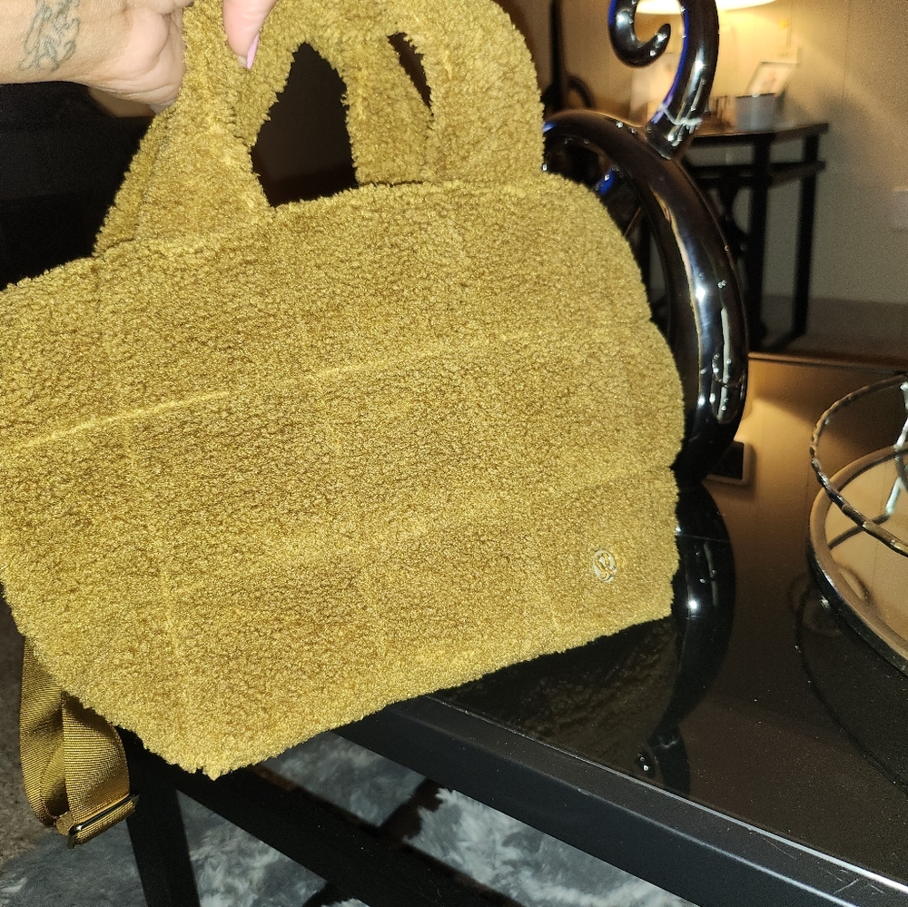 Lululemon Satchel